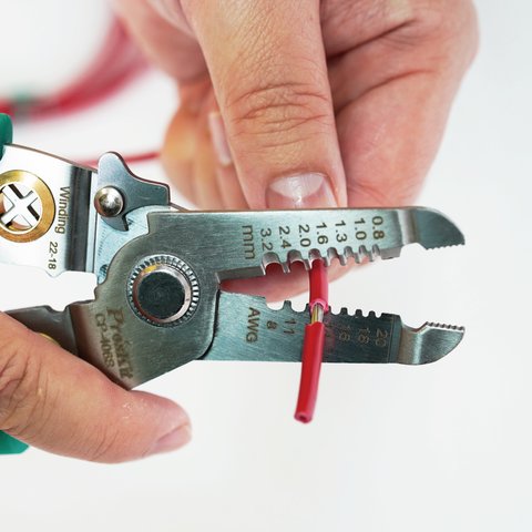 Кліщі Pro'sKit CP-406S для зачищення проводів Прев'ю 2